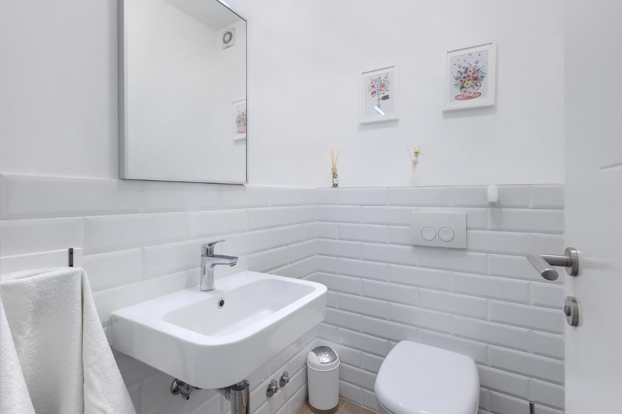 Casa Lori Lägenhet Rosini Exteriör bild
