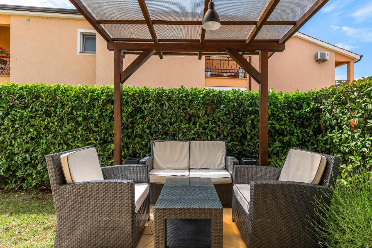 Casa Lori Lägenhet Rosini Exteriör bild