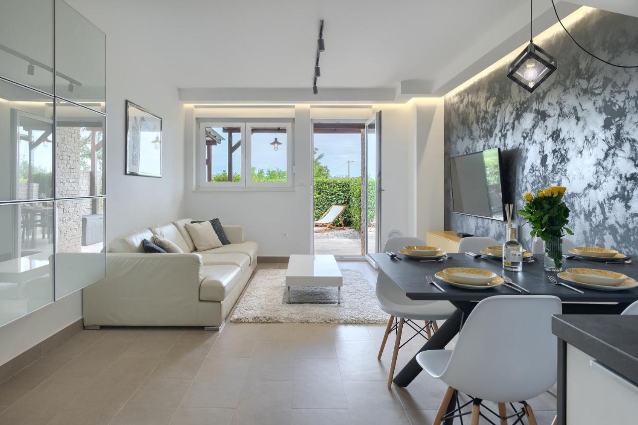 Casa Lori Lägenhet Rosini Exteriör bild