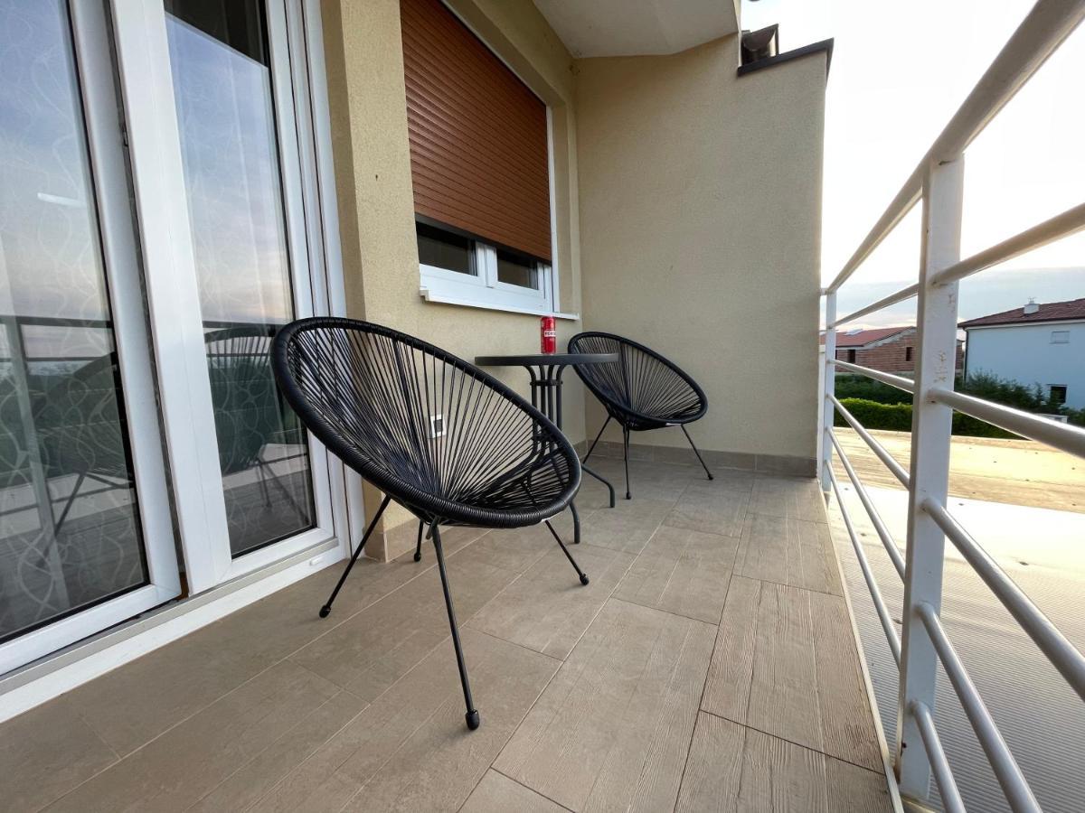 Casa Lori Lägenhet Rosini Exteriör bild